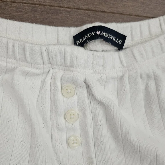 Brandy Melville White Ribbed Lounge Shorts - Picture 2 of 3